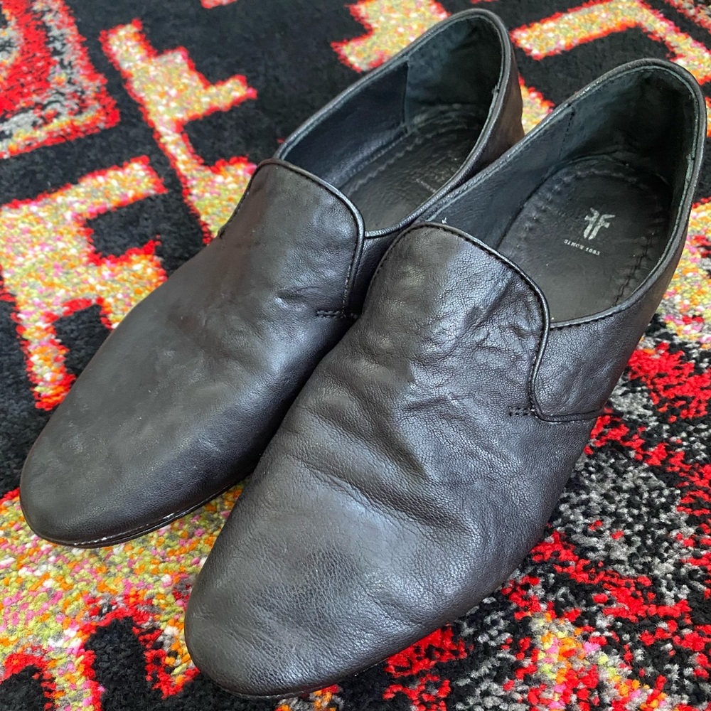 FRYE Ashley Slip-On Loafers in Black Leather size 9